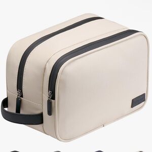 OUTGRAND DOPP KIT MAKEUP/TOILETRY BAG NWOT